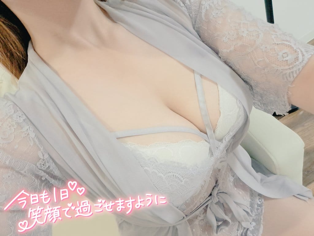 「ジメジメに負けず、出勤です！」05/21(木) 11:58 | 桜井　ゆき(Platinum)の写メ