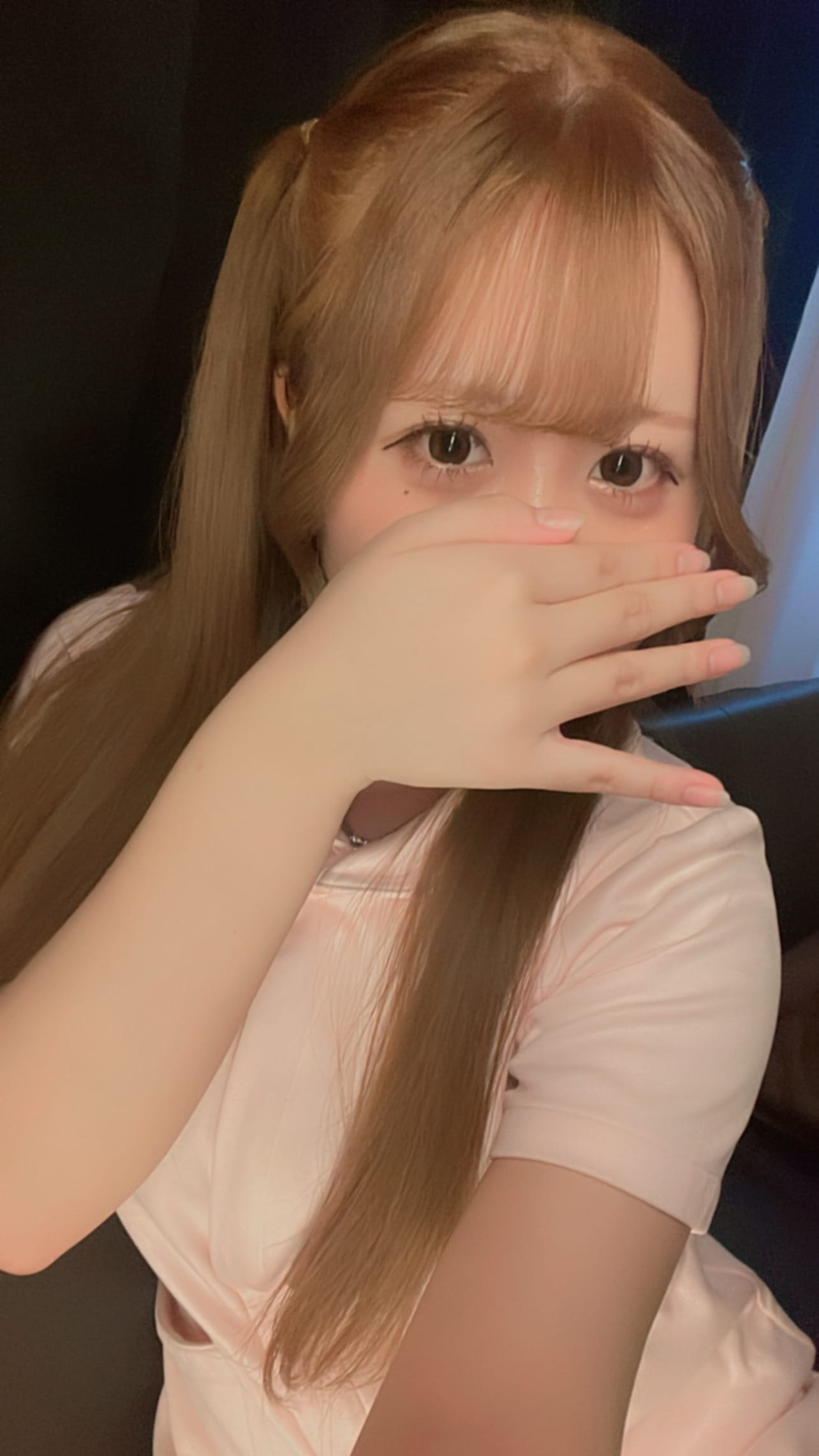 「出勤してます( ᵕ ᵕ̩̩ )」06/06(土) 15:43 | 日向ななの写メ