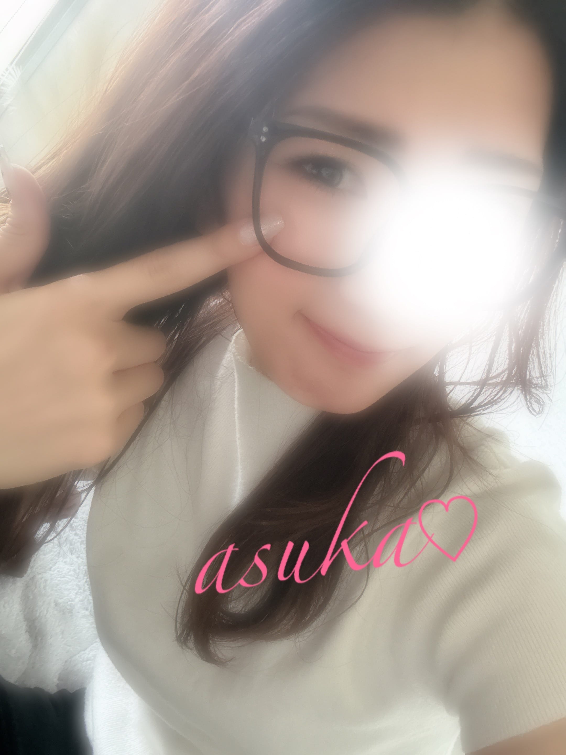 「顔パンパン( ；꒳​； )」06/09(火) 10:30 | 月城　あすかの写メ