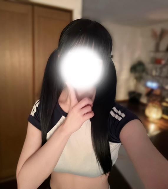 来栖　ひな「肩こりは筋トレ不足⁉️」07/10(金) 02:38 | 来栖　ひなの写メ