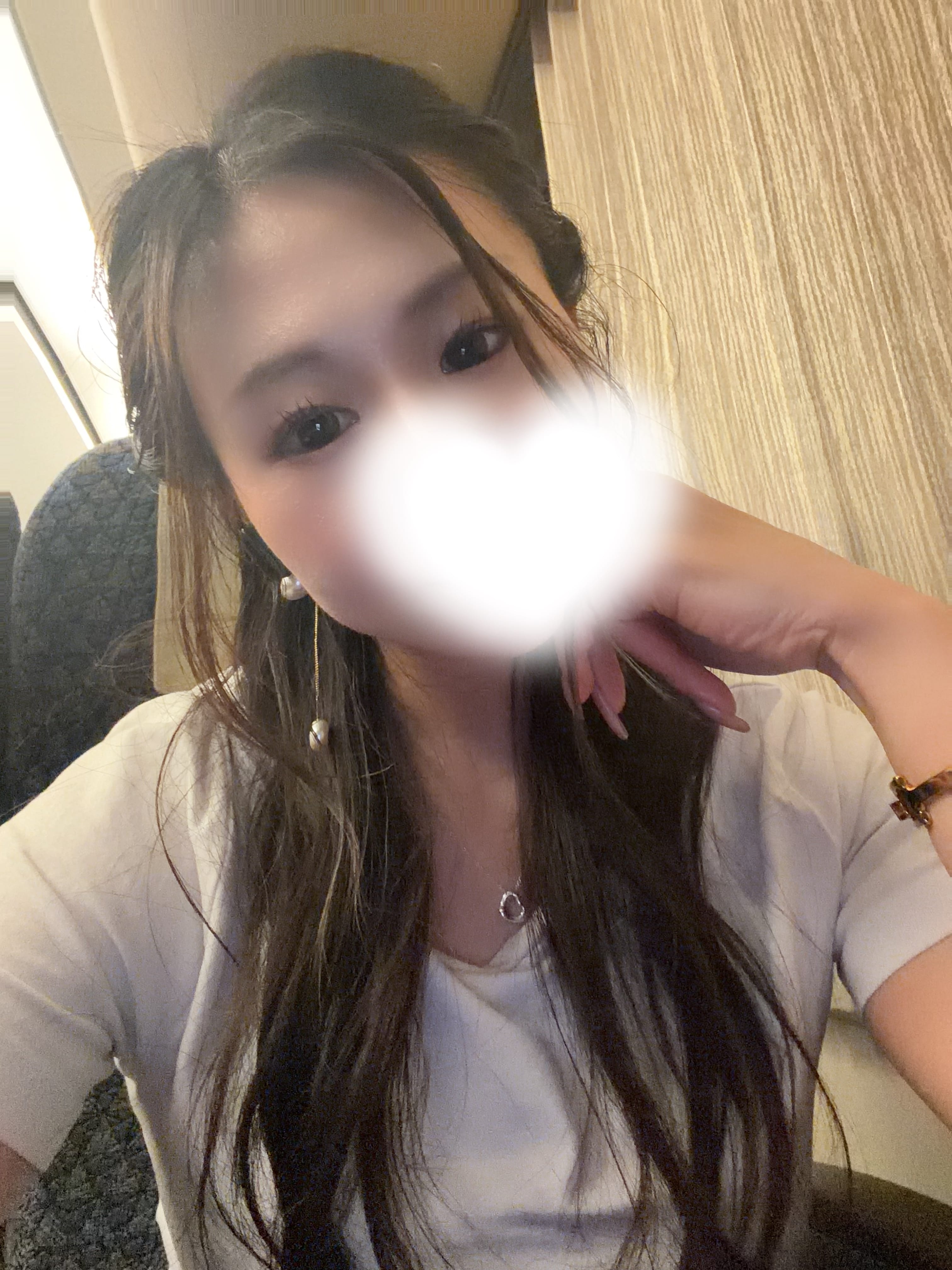 「出勤してるよん♡」07/11(土) 22:57 | 雨宮　みくの写メ日記
