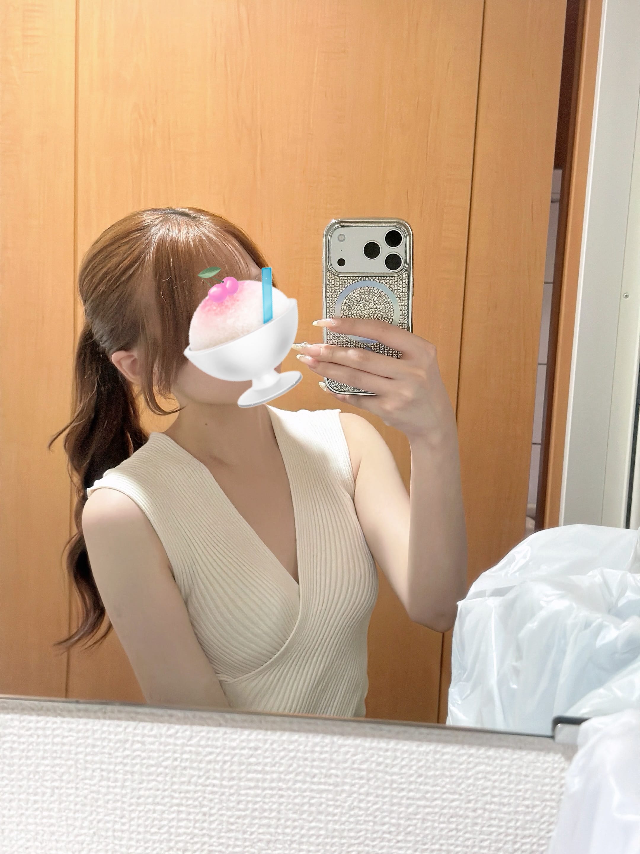 「20時からいてます」07/23(木) 18:28 | 朝比奈まいの写メ