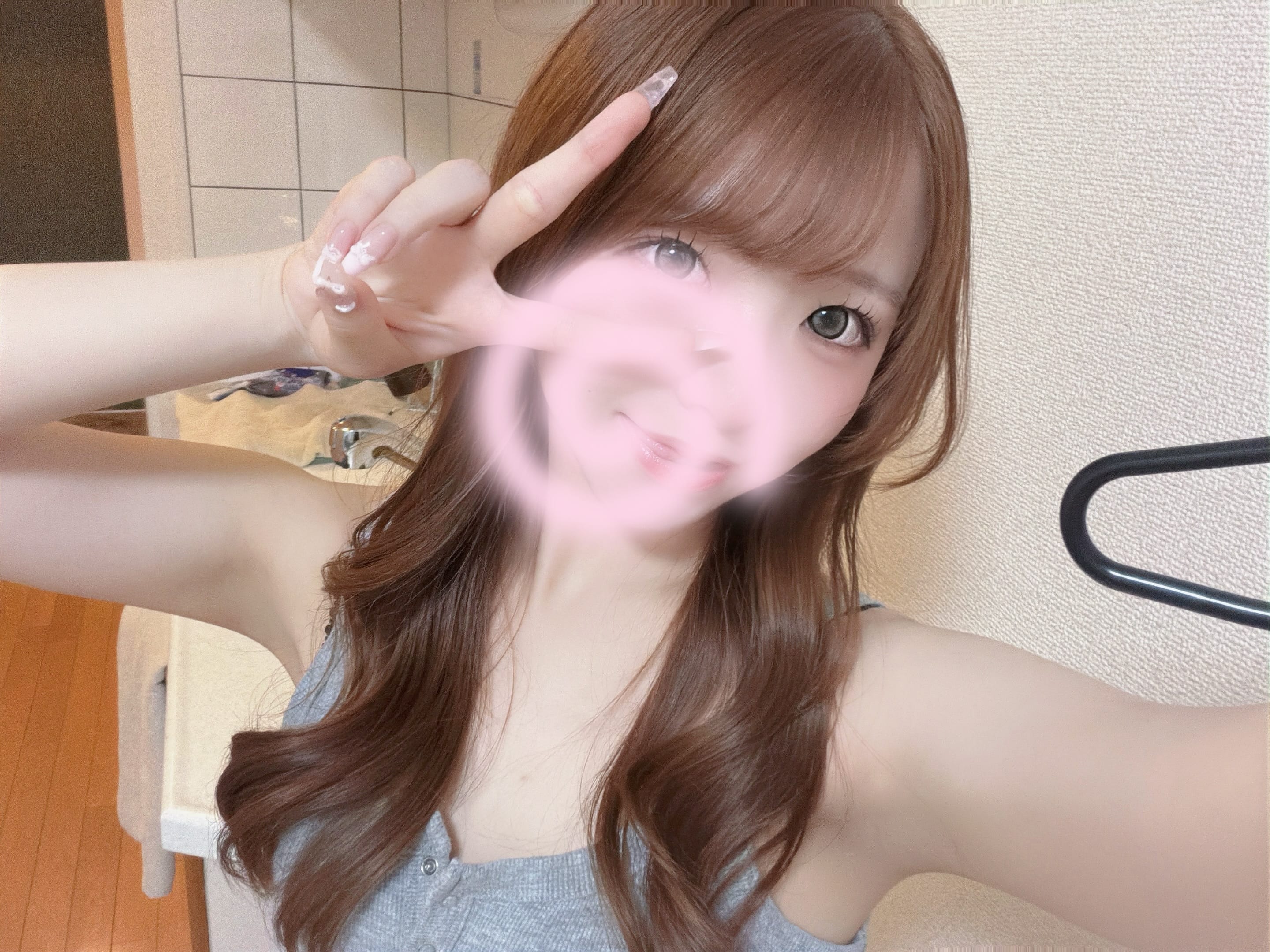 「20時からいてます」07/25(土) 19:05 | 朝比奈まいの写メ