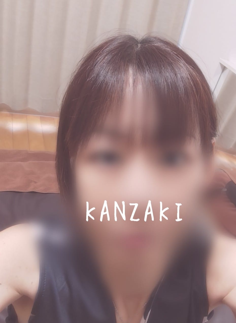 「今週の出勤予定♪」08/26(水) 21:34 | 神崎　あいりの写メ