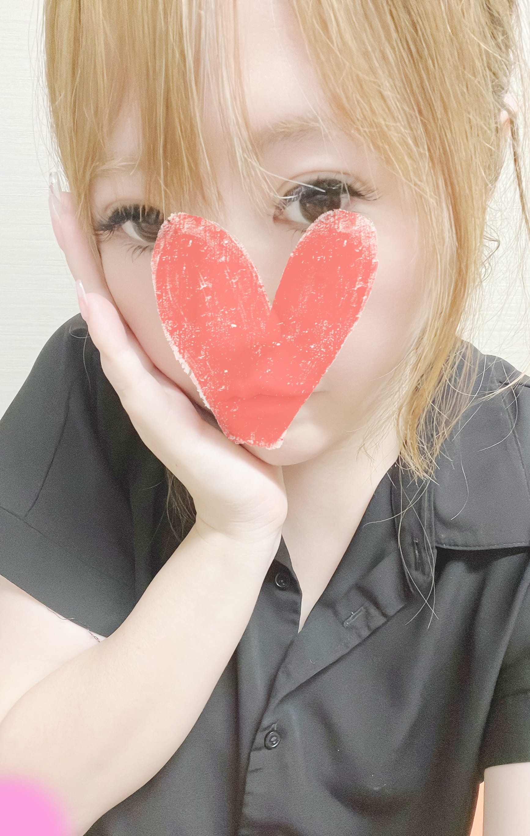 「祝しゅっきーーーん」09/04(金) 14:22 | 朝霧　まりかの写メ