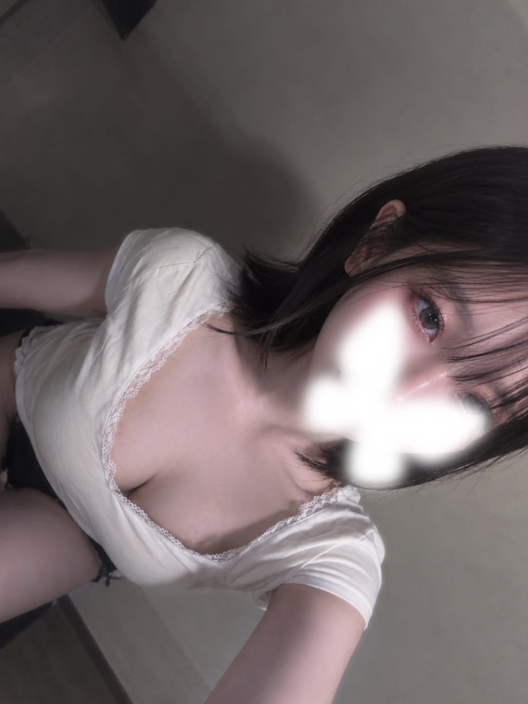 ねね「明日 初出勤です*+」09/06(日) 20:27 | ねねの写メ