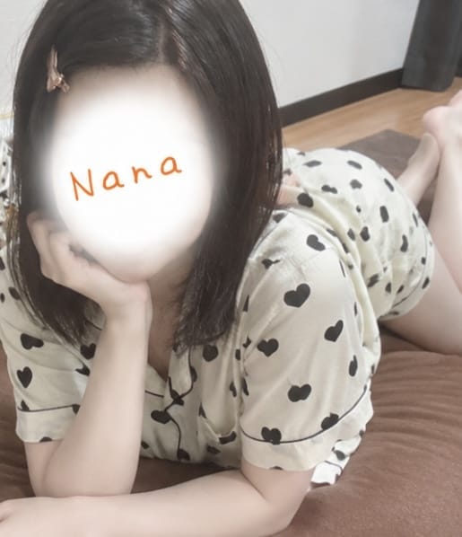 なな「出勤✨」09/12(土) 19:54 | ななの写メ