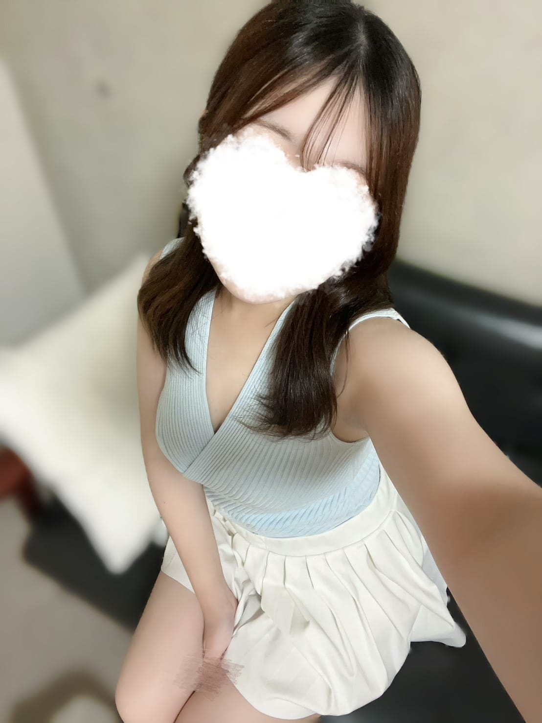 渚カヲル「こんばんは」10/06(火) 23:41 | 渚カヲルの写メ