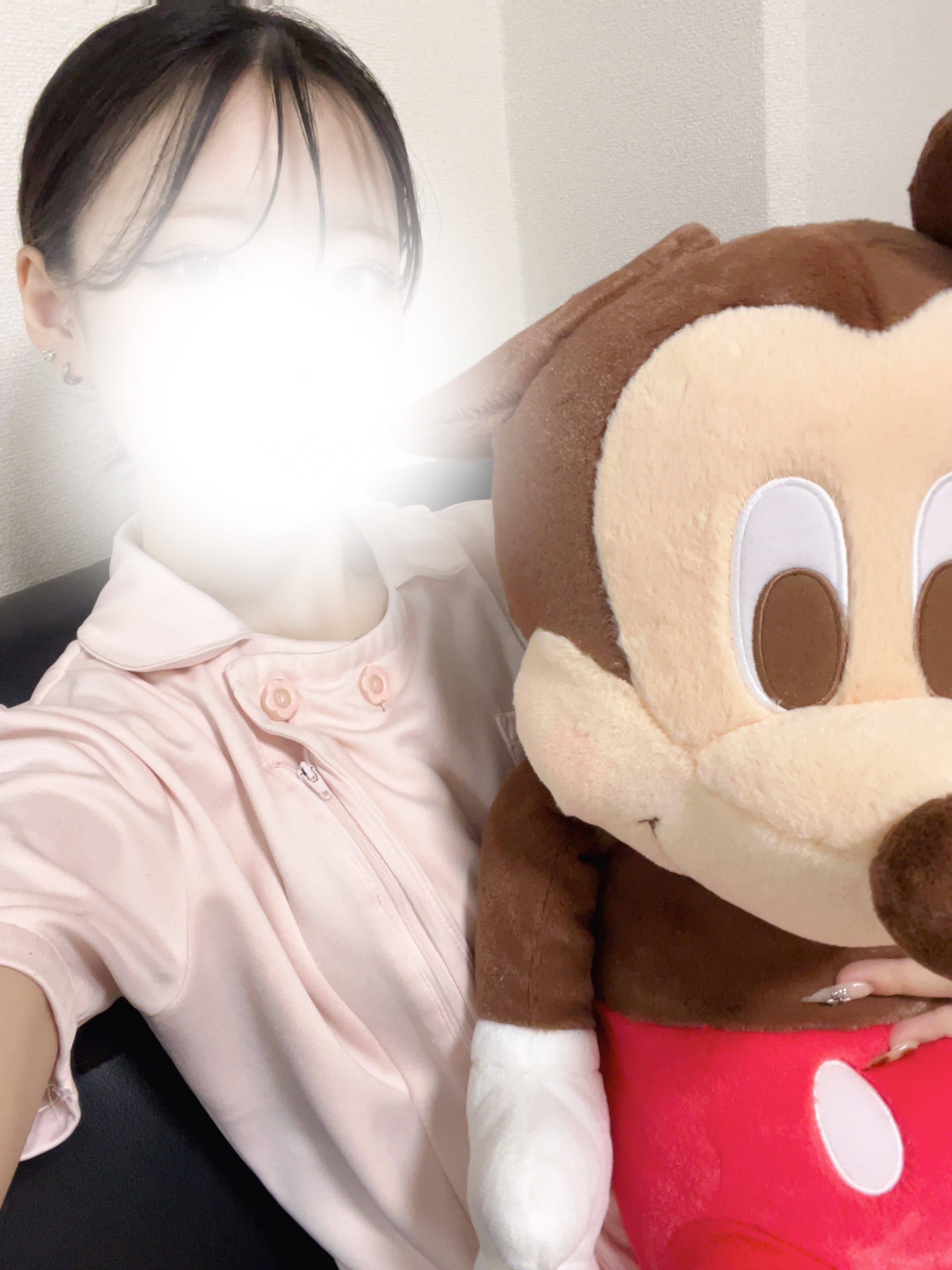 「本日出勤しますっ( *˘ ³˘)♥」10/08(木) 03:12 | 白瀬 ききの写メ